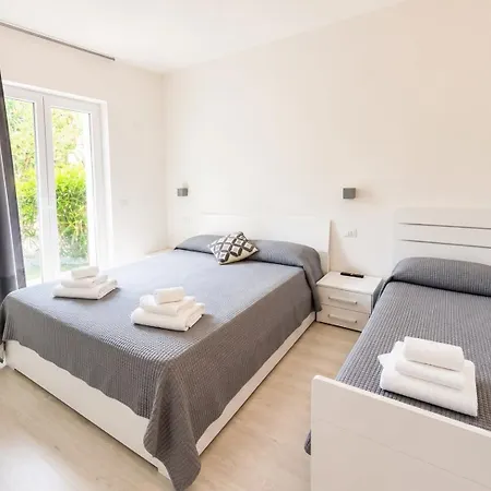 Borgo Degli Ulivi Aparthotel Toscolano Maderno