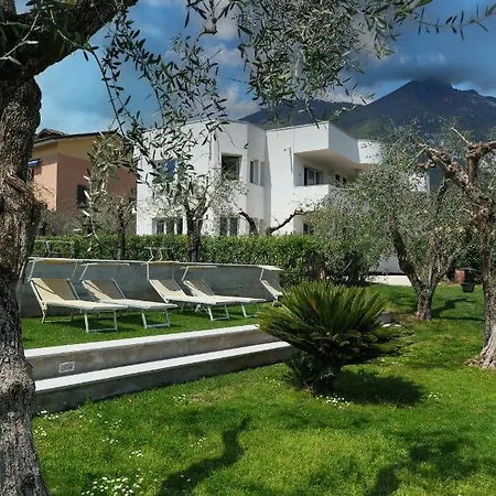 Appart hôtel Borgo Degli Ulivi Di Olympic Garda Toscolano Maderno